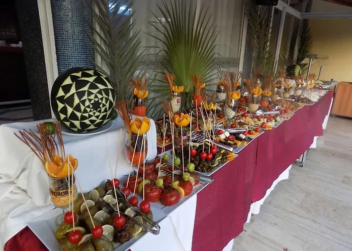 Semt Luna ホテル 2*