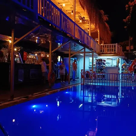 Hotel Semt Luna
