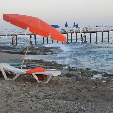 Semt Luna Hotel